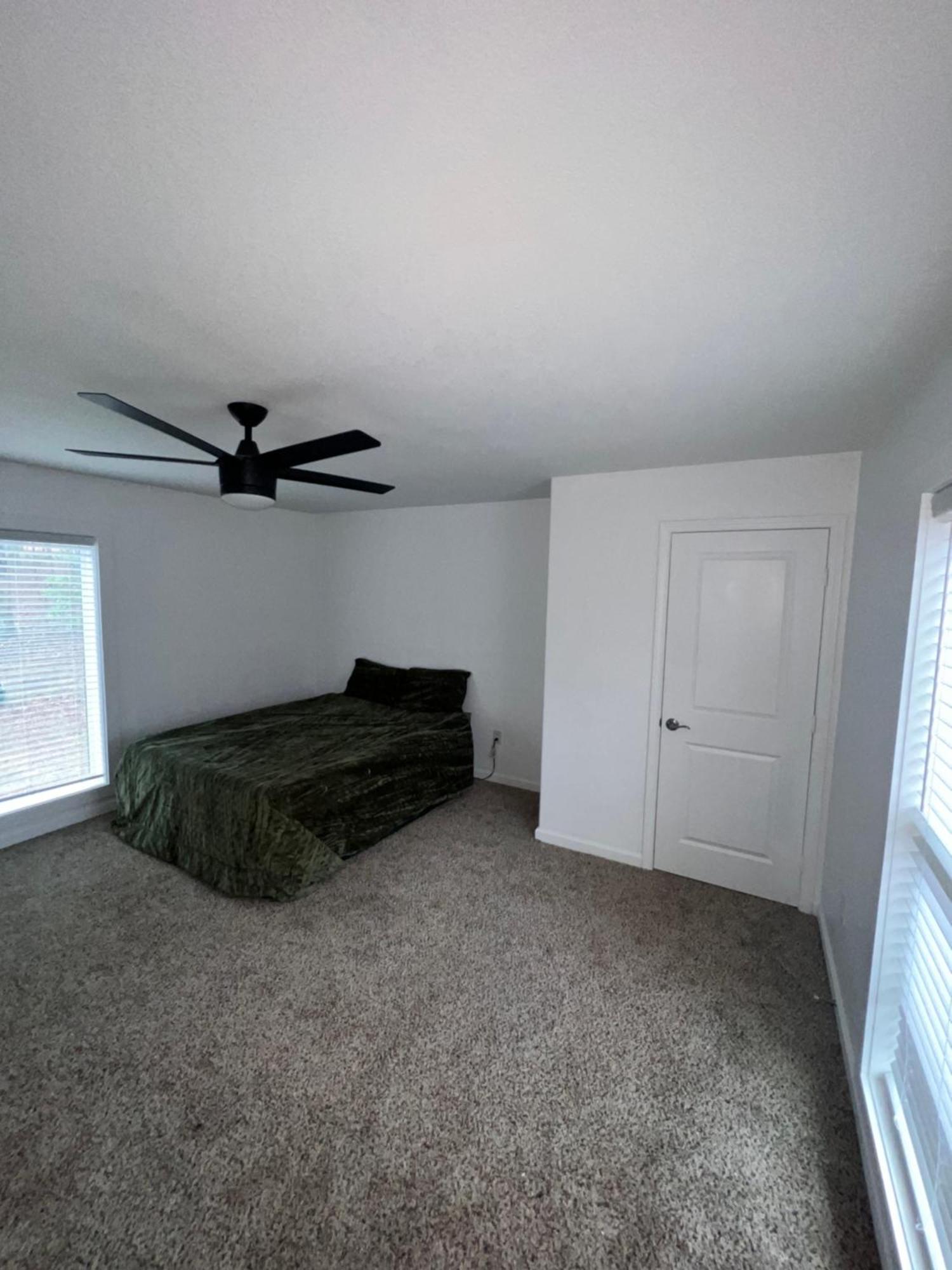 The Getaway House Atl Budget Room Carrollton Exteriör bild